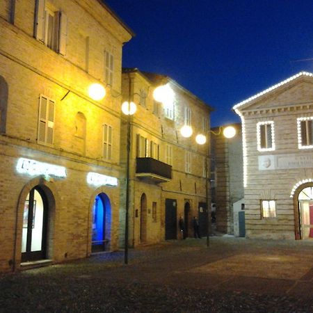 Apartment Largo Del Teatro Porto San Giorgio Exterior photo