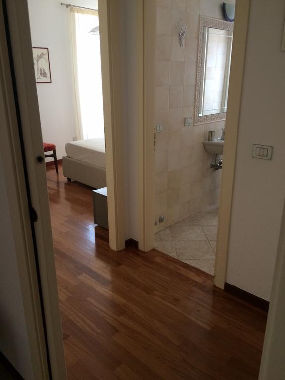 Apartment Largo Del Teatro Porto San Giorgio Room photo