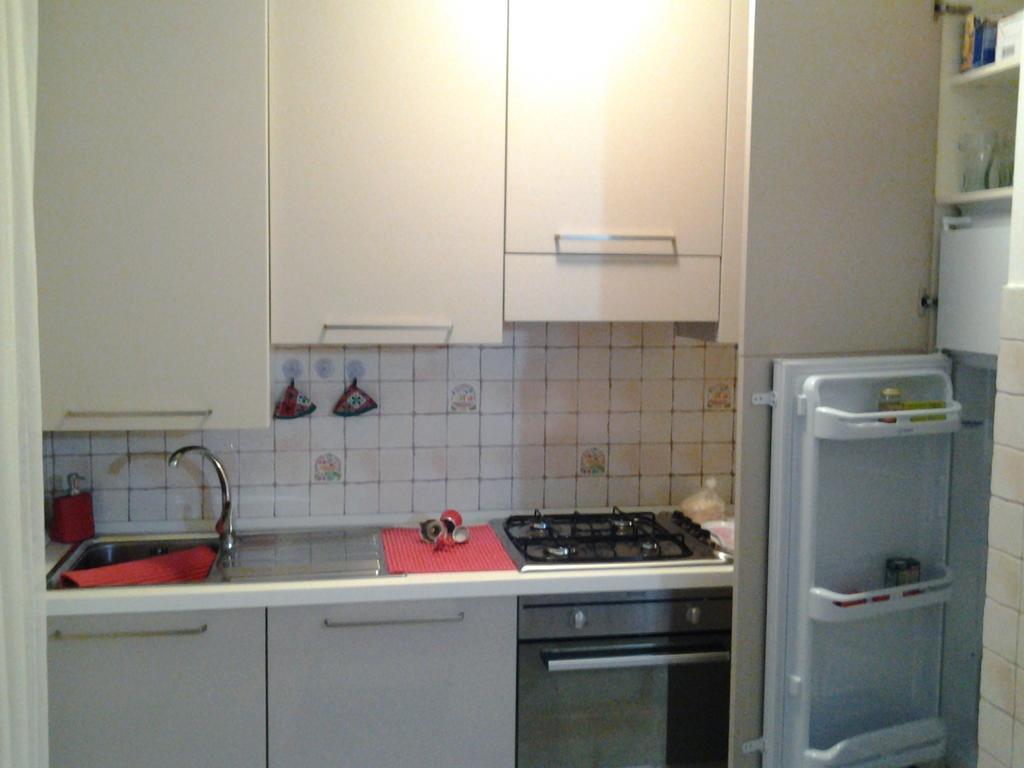 Apartment Largo Del Teatro Porto San Giorgio Room photo